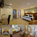Recomecar Guesthouse בית הארחה 4*