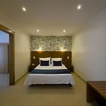 Recomecar Guesthouse בית הארחה 4*